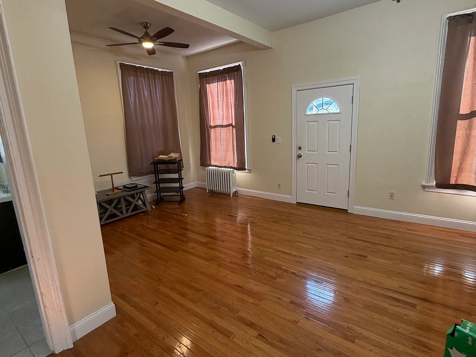 1 bed, 500 sqft, $1,750 — Photo 3