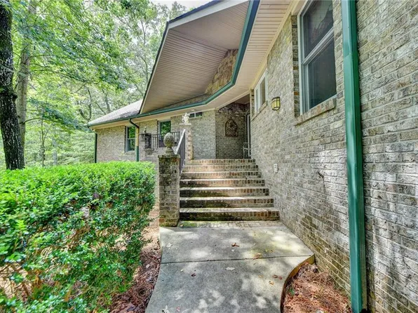 141 Eagle Heart Ct, Waleska, GA 30183