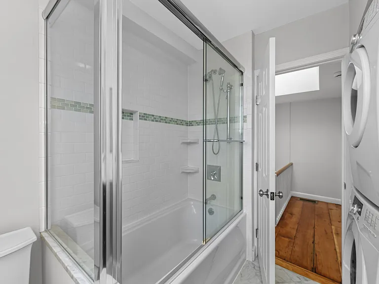 76 Washington St #2 — Photo 11
