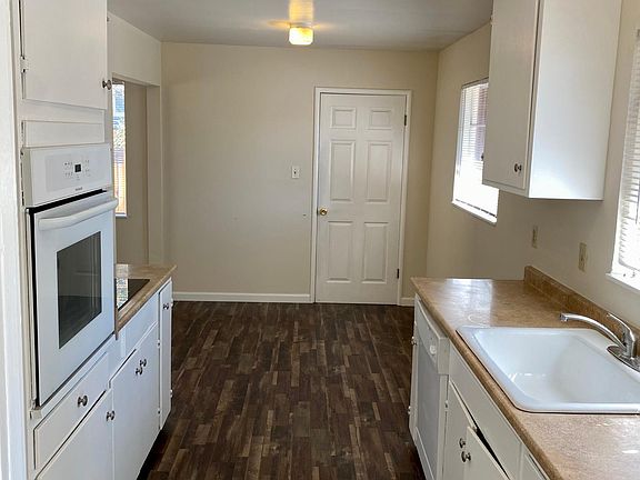 4th image of 7429 Westgate Dr