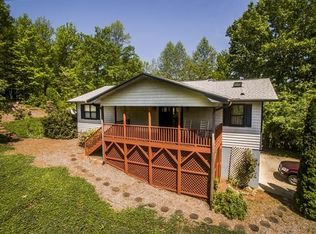 1099 Holly Terrace Rd, Franklin, NC 28734