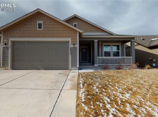 6827 Mustang Rim Dr, Colorado Springs, CO 80923