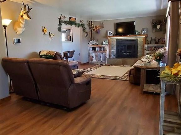 5th image of 1480 Colorado Dr