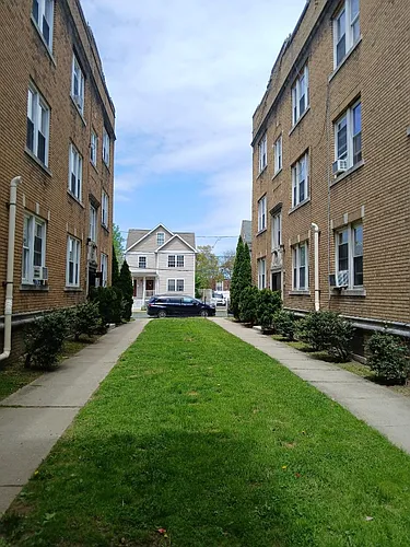 17-19 Allen Place; 325 #21-23-327 Photo 1