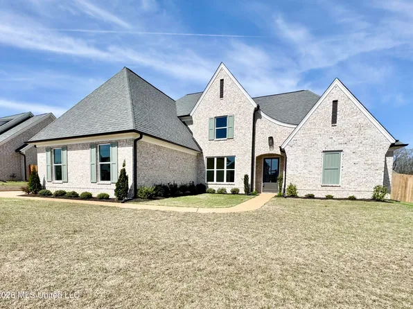 4276 Brooke Dr, Nesbit, MS 38651