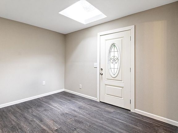 5th image of 211 Kickapoo Trl