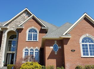 162 Meadows Dr, Norton Shores, MI 49444