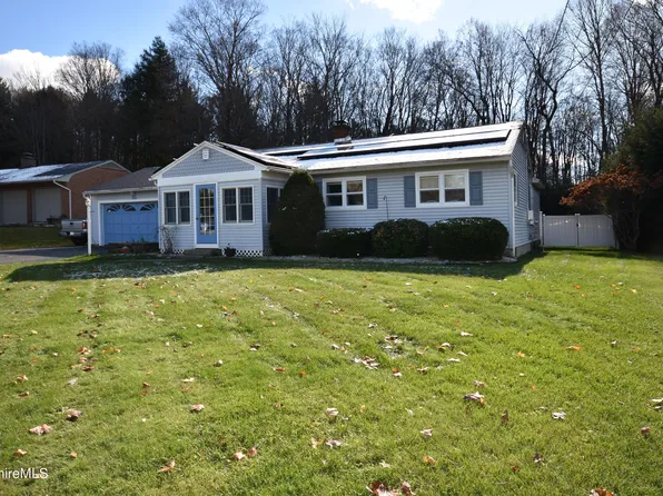 25 Pleasantview Dr, Dalton, MA 01226