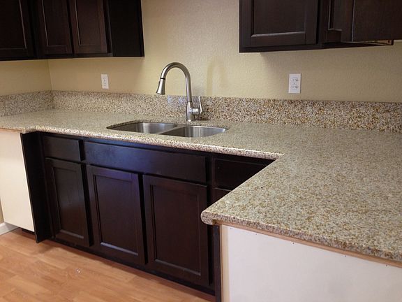 4th image of 517 Lenrey Ave