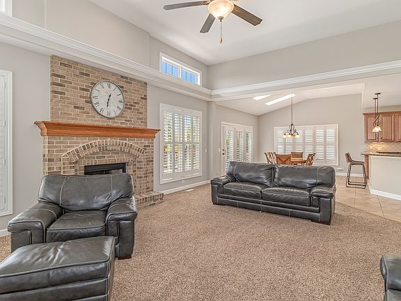 4th image of 26213 W Chatham Dr