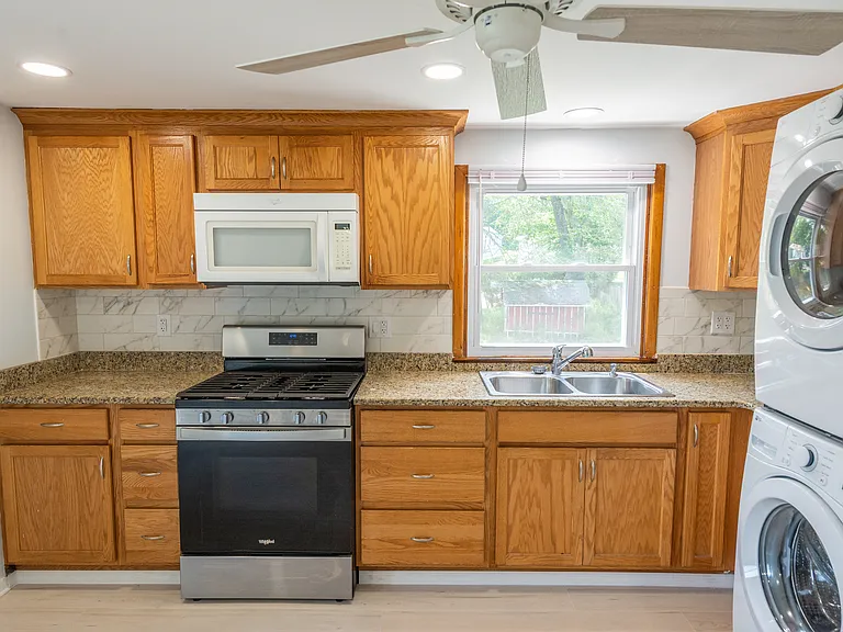 75 Star Lake Rd #2 — Photo 11