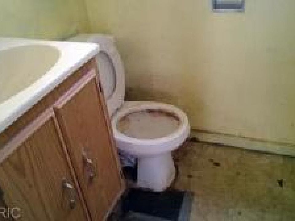 2nd image of 1369 150th Ave