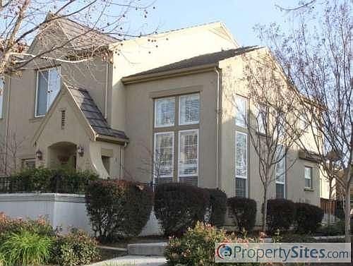 1st image of 3216 Silverland Dr
