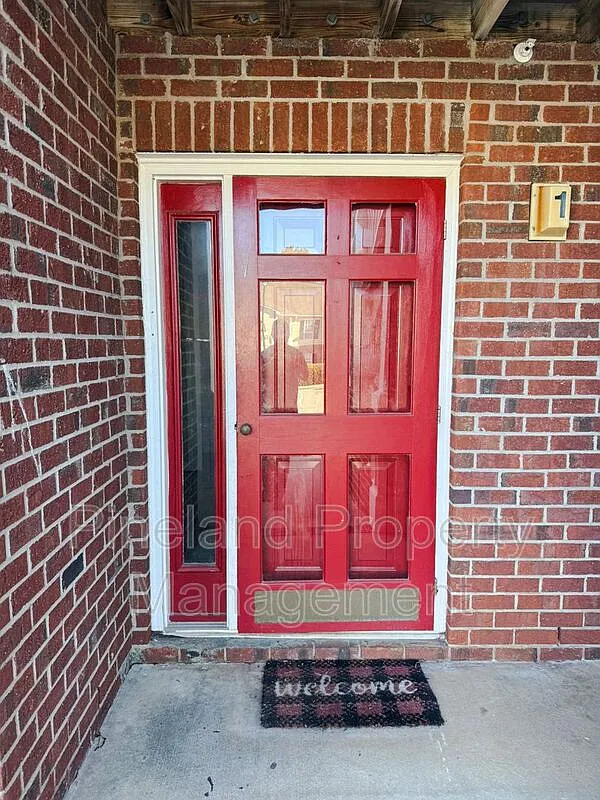 2 bed, 2.0 bath, 1157 sqft, $1,300 — Photo 2
