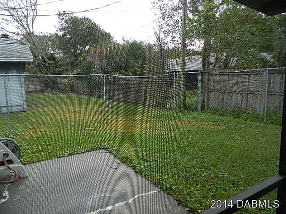 3rd image of 74 Lake Park Cir