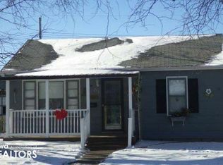 213 Cottage Grove Ave, West Burlington, IA