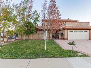 1563 N Avenida Del Manzano, Camarillo, CA 93010