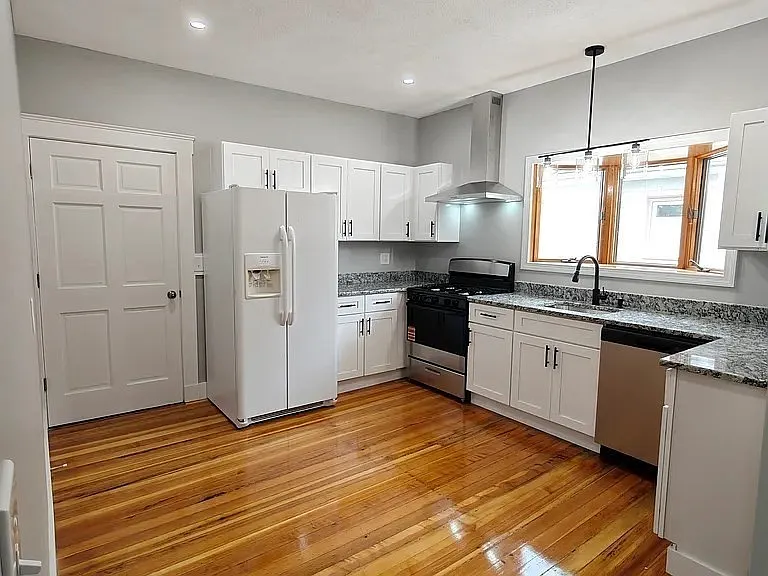 830 Fellsway #2 — Photo 1