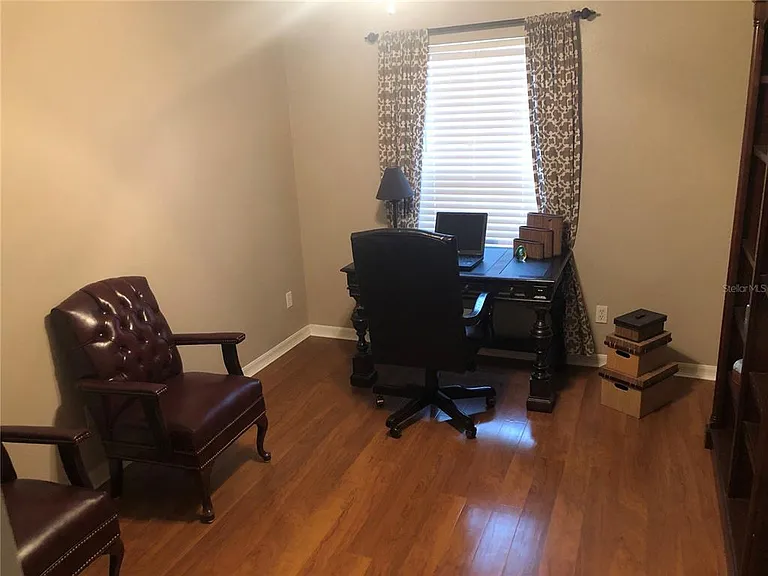 656 Pinebranch Cir — Photo 23