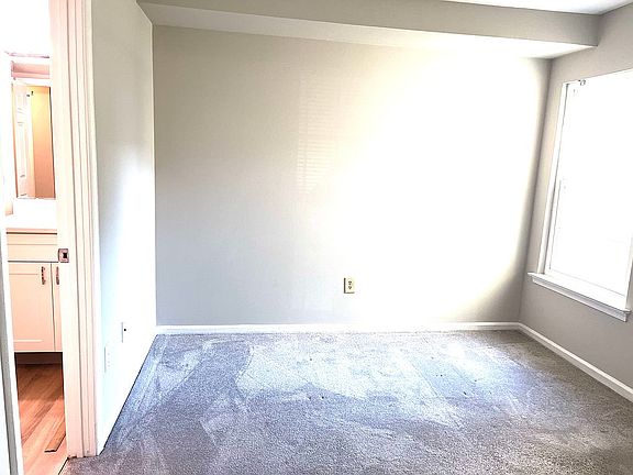 2nd bdrm attached hall bath