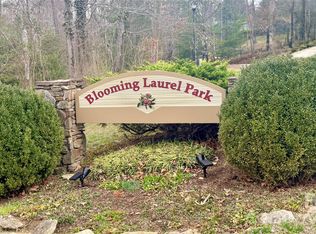 85 Baton Ln, Hendersonville, NC 28792