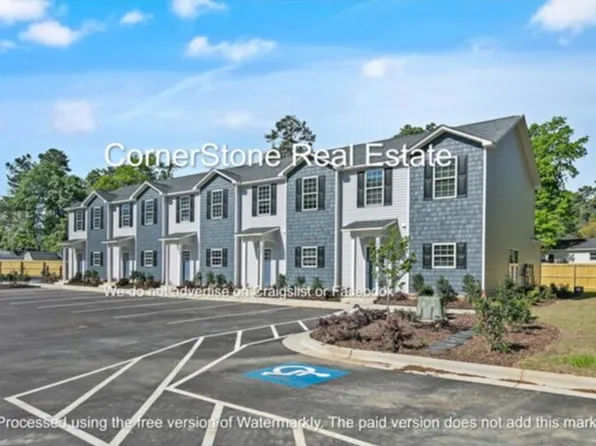 2856 Little Dr, Fayetteville, NC 28314