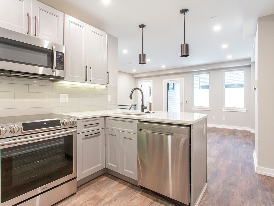 1st image of 1619 Bainbridge St #1
