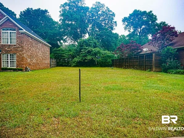6342 Hillcrest Trace Dr, Mobile, AL 36609