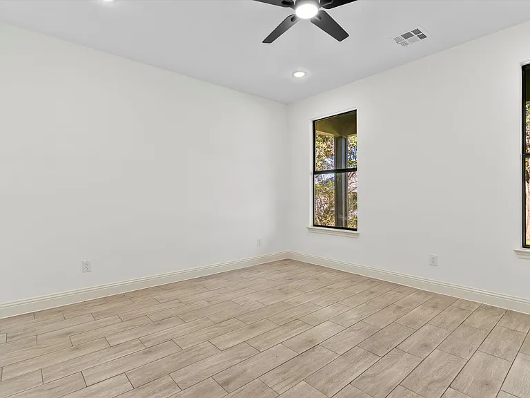 5105 Waterbury Ct — Photo 21