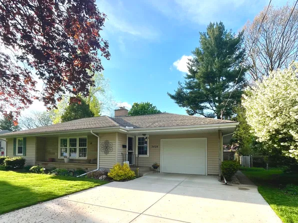 3428 Canterbury Ave, Kalamazoo, MI 49006
