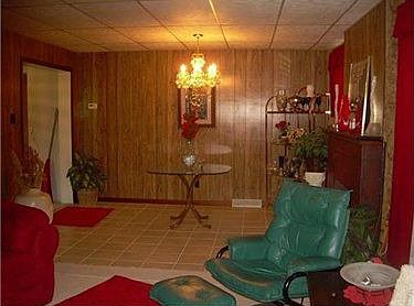 4th image of 407 6th Ave