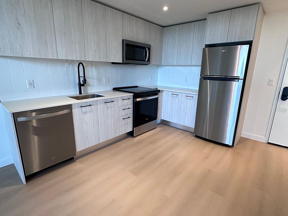 1st image of 129 NW 30th St #303