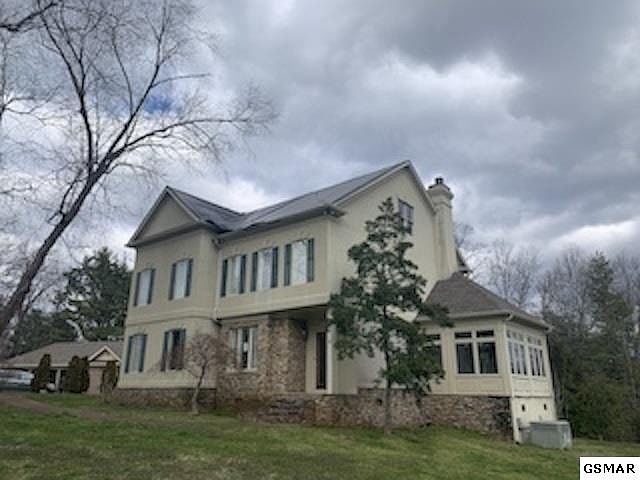 1st image of 1316 Edinburgh Pl