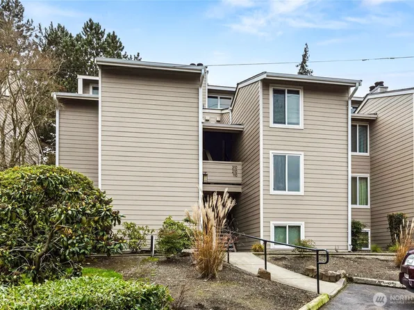 19855 25th Avenue NE #210, Shoreline, WA 98155