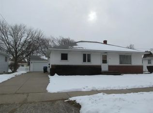 1113 E Lindbergh St, Appleton, WI 54911