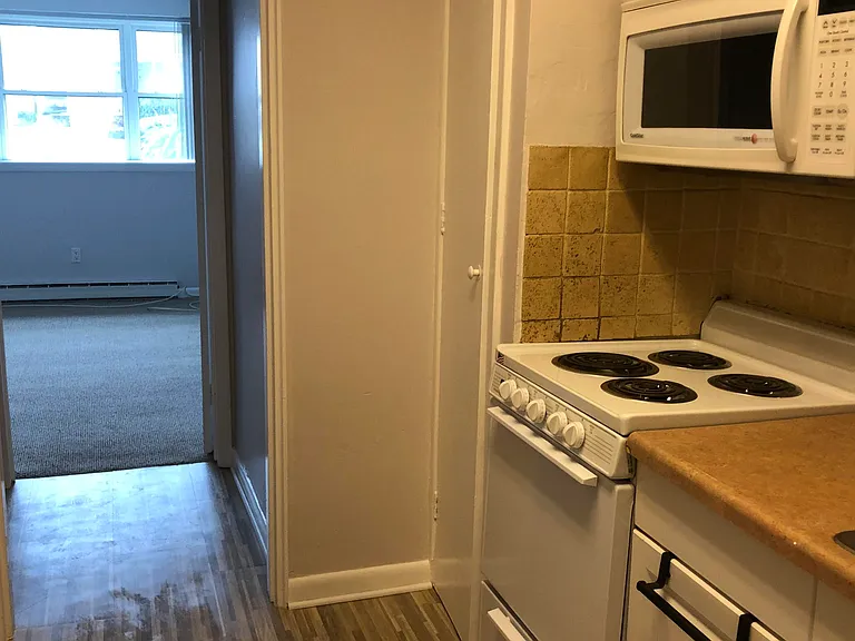 200 Ocean Park Ave #1C — Photo 15