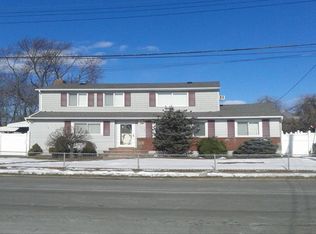 103 Kellum St, West Babylon, NY 11704