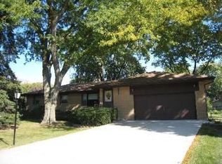 5301 Center Ave, Lisle, IL 60532