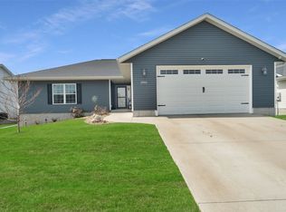 2900 Belle St SW, Cedar Rapids, IA 52404
