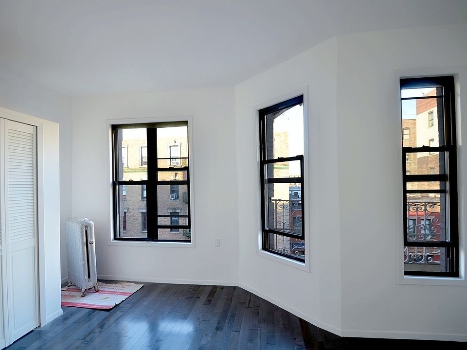 1st image of 554 W 148th St #52