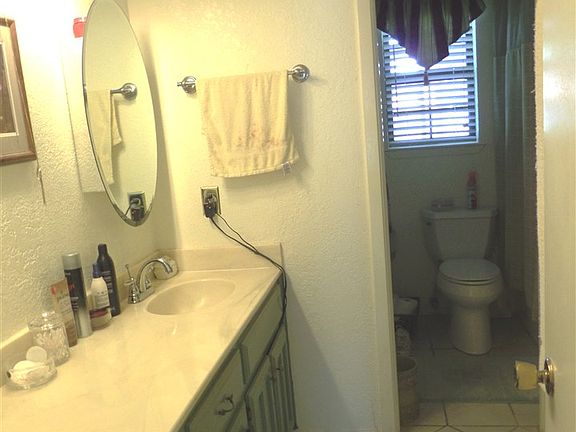 5th image of 213 Dakota Dr