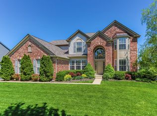 561 Saratoga Cir, Algonquin, IL