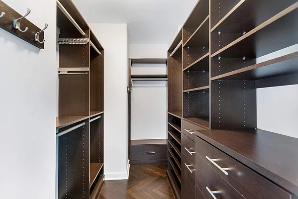Rented by Compass | media 9