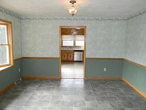 4th image of 5981 Blackhorse Ln