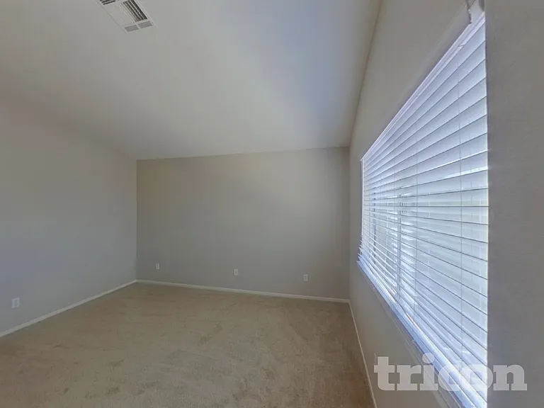 9115 Indian Breeze Dr — Photo 6