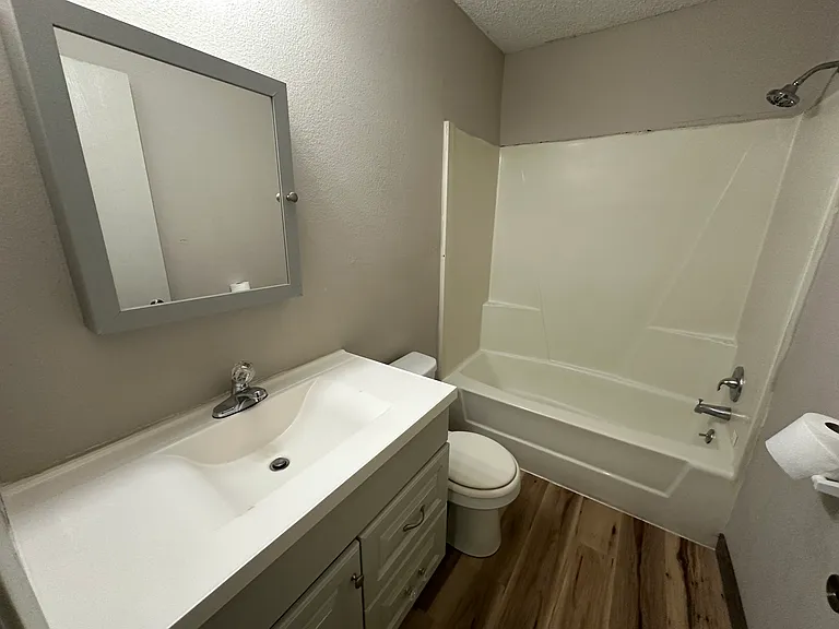 950 Boston Way #8 — Photo 10
