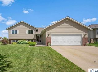 109 La Costa Ln, Mankato, MN 56001