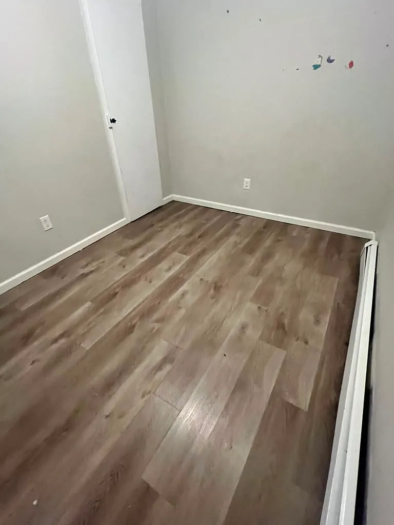 3 bed, 932 sqft, $2,450 — Photo 3