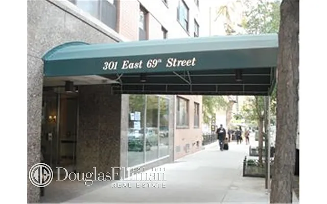 Sold by Douglas Elliman | media 8