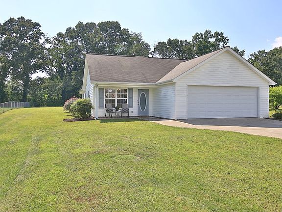 2nd image of 350 Glen Eden Way